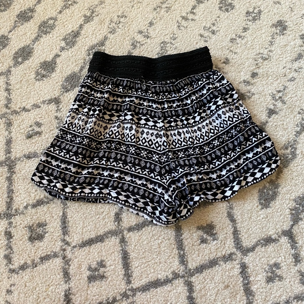 Joe B pattern shorts